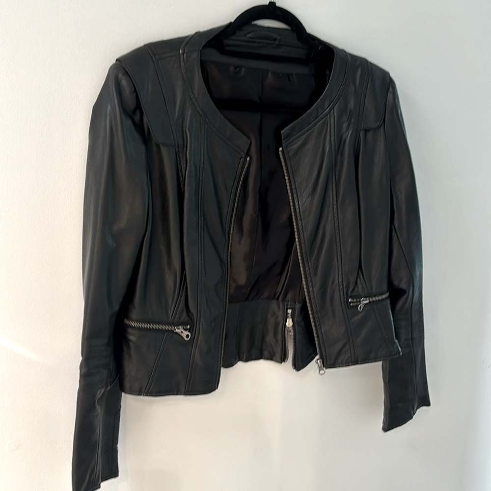Vintage vegan leather cropped moto jacket with zippers size M